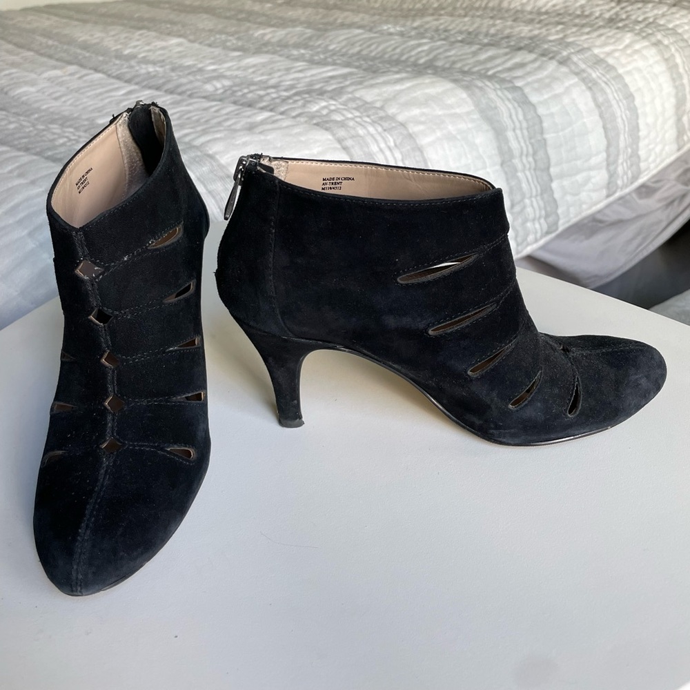 Adrienne Vittadini booties